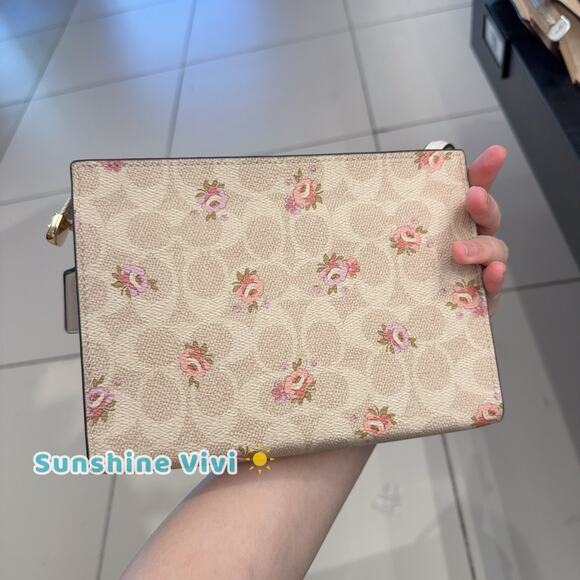 NWT COACH Slim Signature Canvas Crossbody Bag with Floral CBA71 - Picture 3 of 9